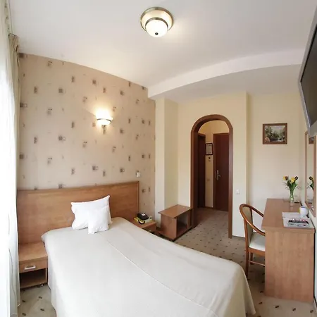 Oscar Otel 3*